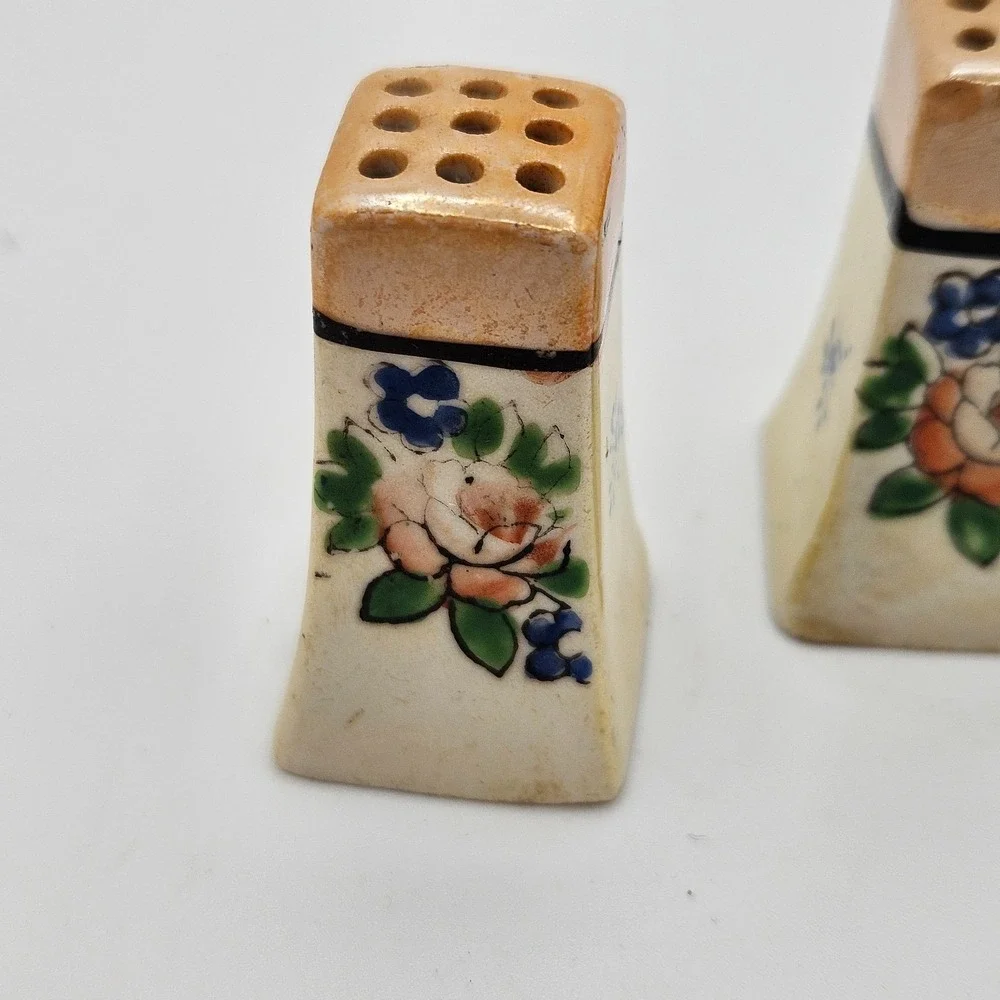 Vintage Japan Ceramic Salt & Pepper Shakers‎ Floral Hand-Painted Square